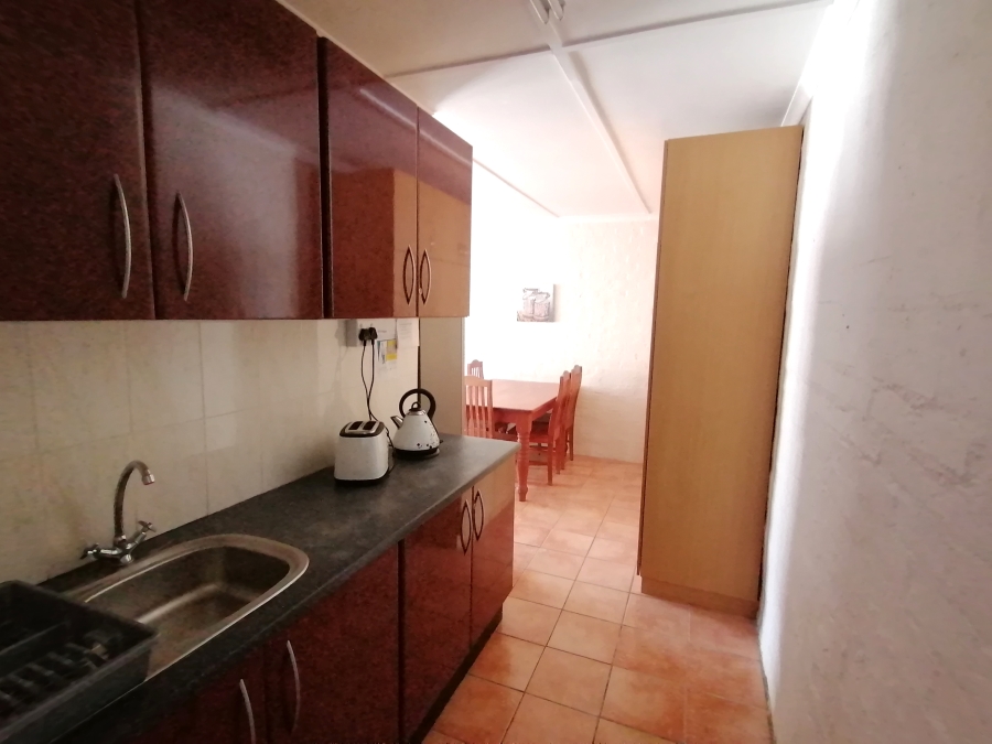 To Let 1 Bedroom Property for Rent in Summerstrand Eastern Cape